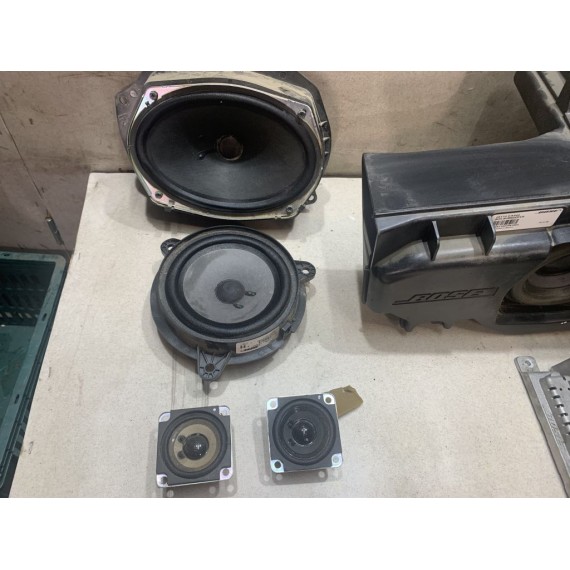 Комплект акустики BOSE Pathfinder R5128170EA500 купить в Интернет-магазине