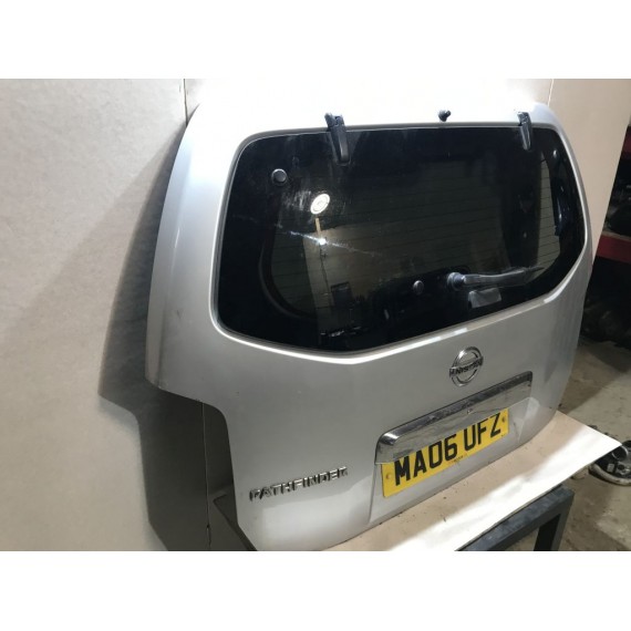 K01004X0MC Крышка багажника Nissan Pathfinder R51 купить в Интернет-магазине
