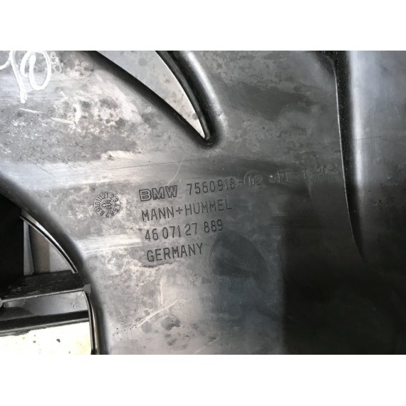13717560918 Воздухзаборник двигателя BMW E90 купить в Интернет-магазине